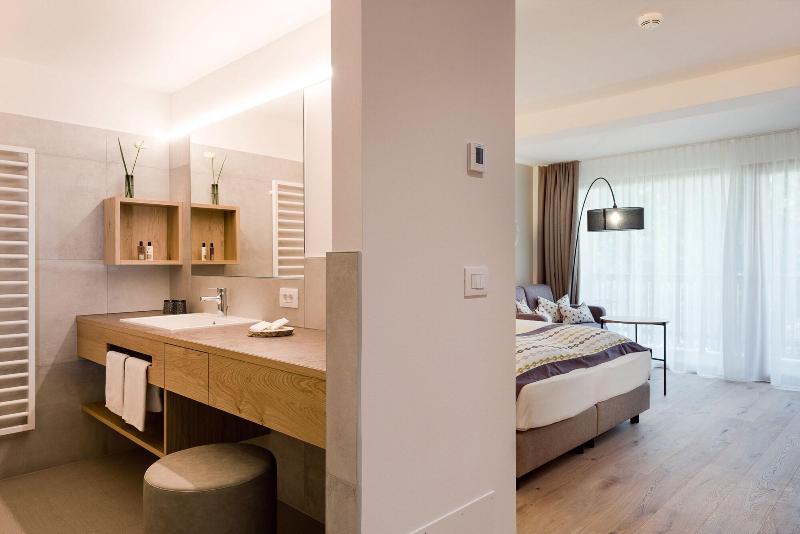 Hotel Diamant image