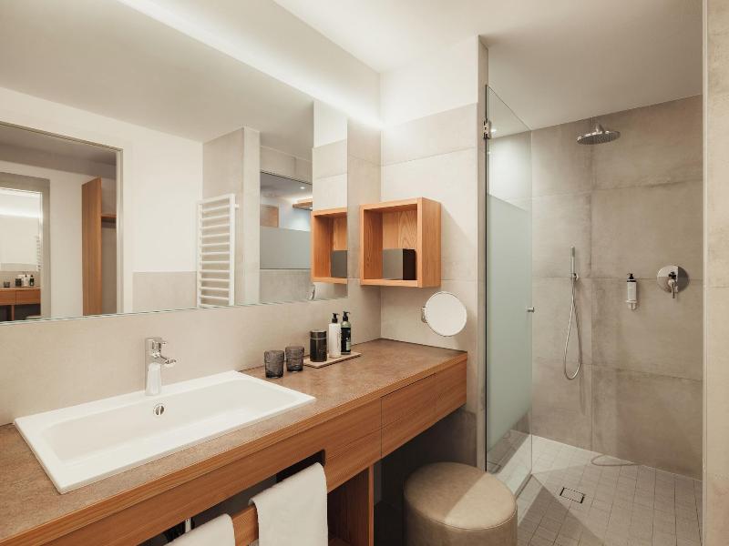Hotel Diamant image