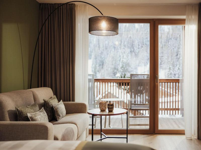 Hotel Diamant image