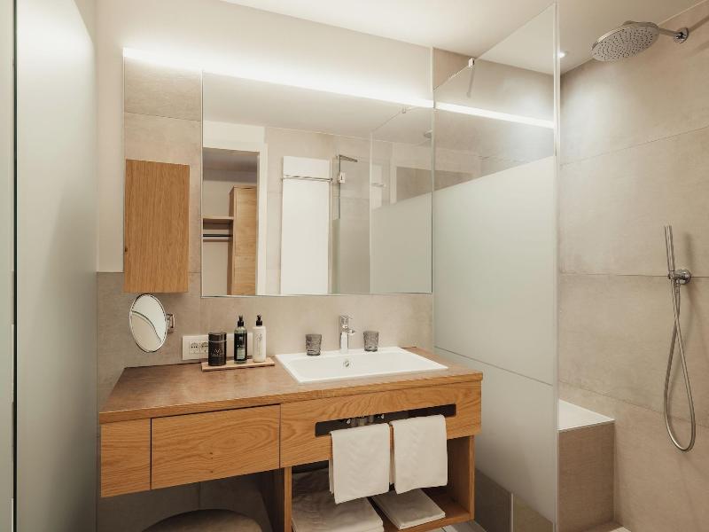 Hotel Diamant image
