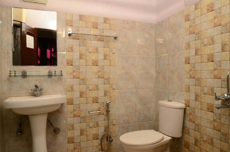 Hotel Monarch Residency image