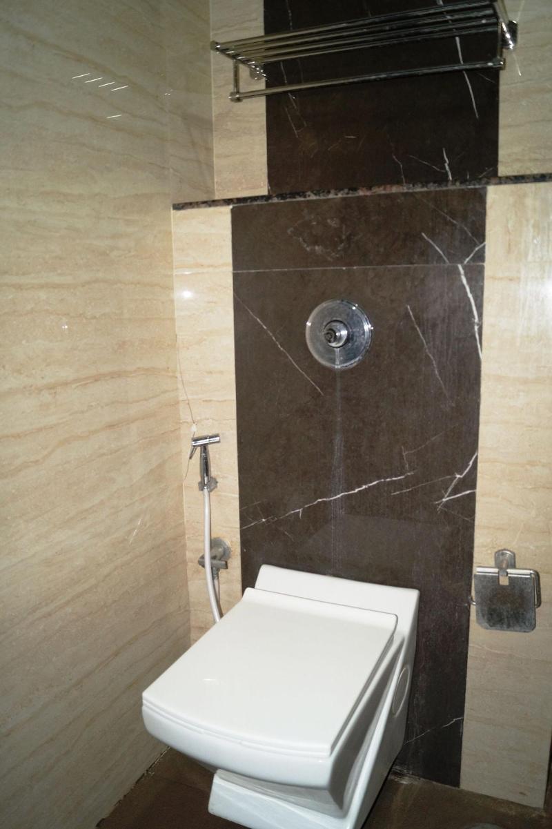 Phoenix Hotel image
