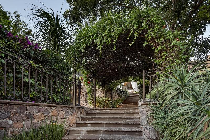 Casa Cien