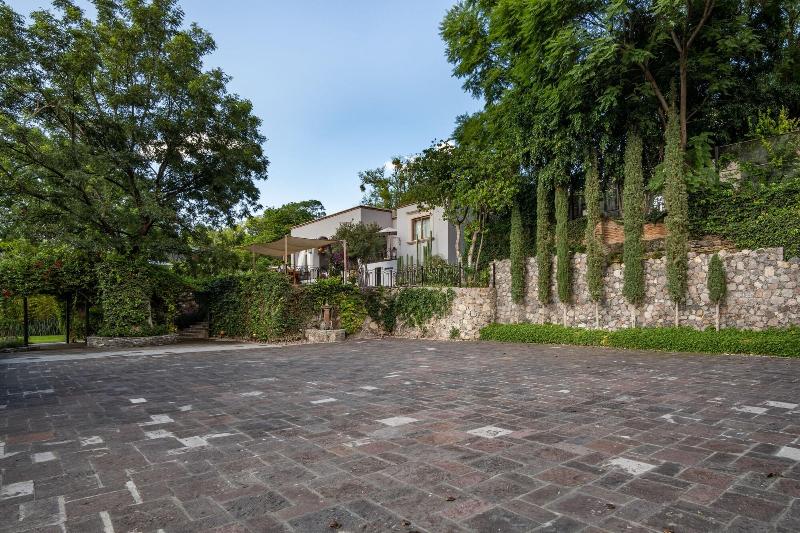 Casa Cien