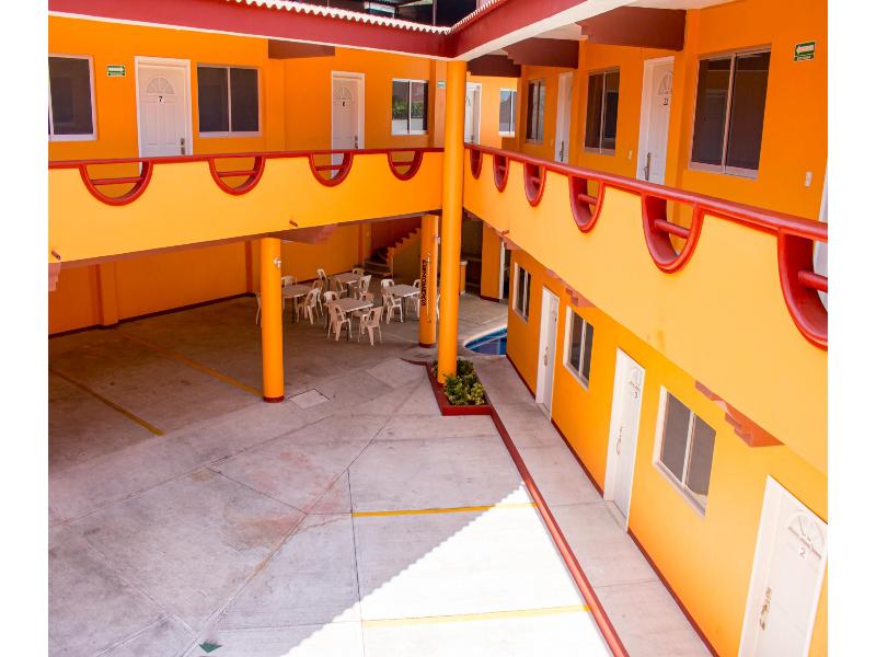 OYO Hotel La Playa image