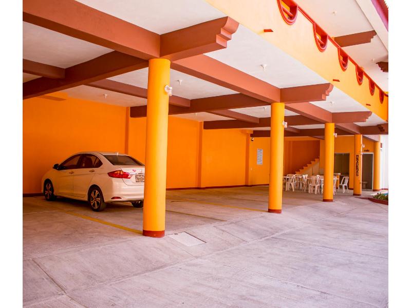 OYO Hotel La Playa image