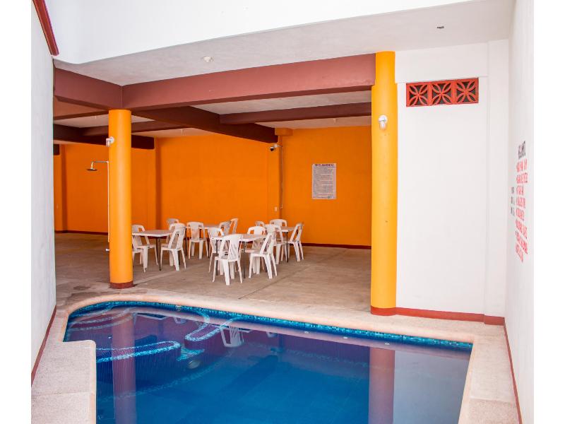 OYO Hotel La Playa image