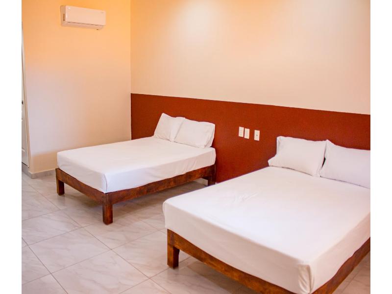 OYO Hotel La Playa image