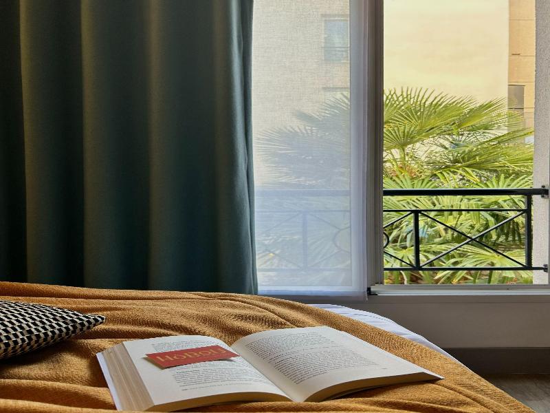 Quality Hotel Acanthe - Boulogne Billancourt image