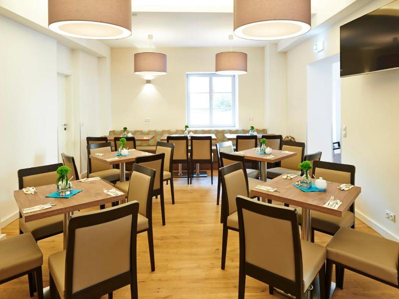 Hotel Elch image