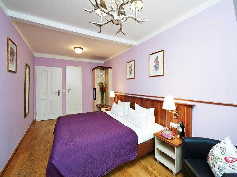 Hotel Elch image