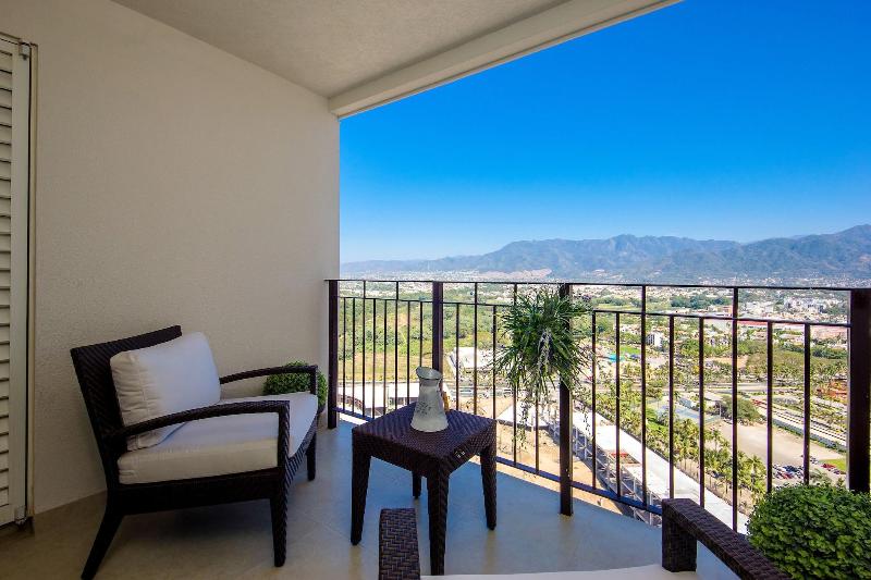 Grand Venetian Condominium image