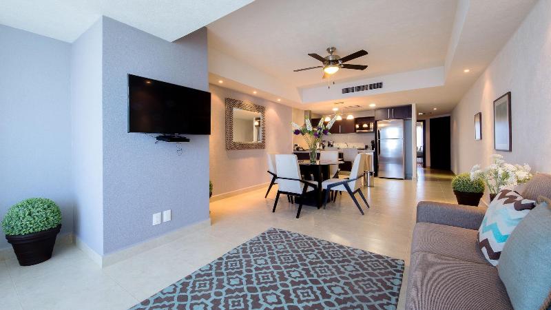 Grand Venetian Condominium image
