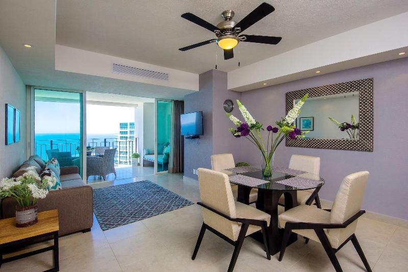 Grand Venetian Condominium image