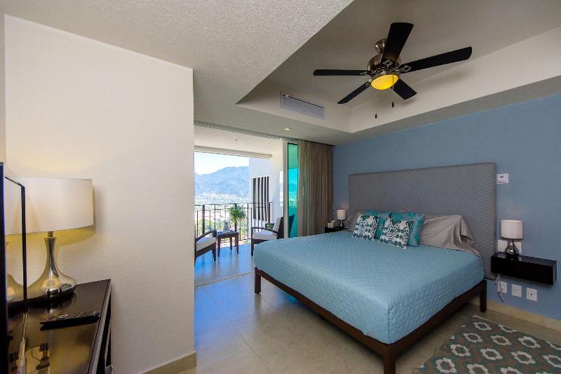 Grand Venetian Condominium image