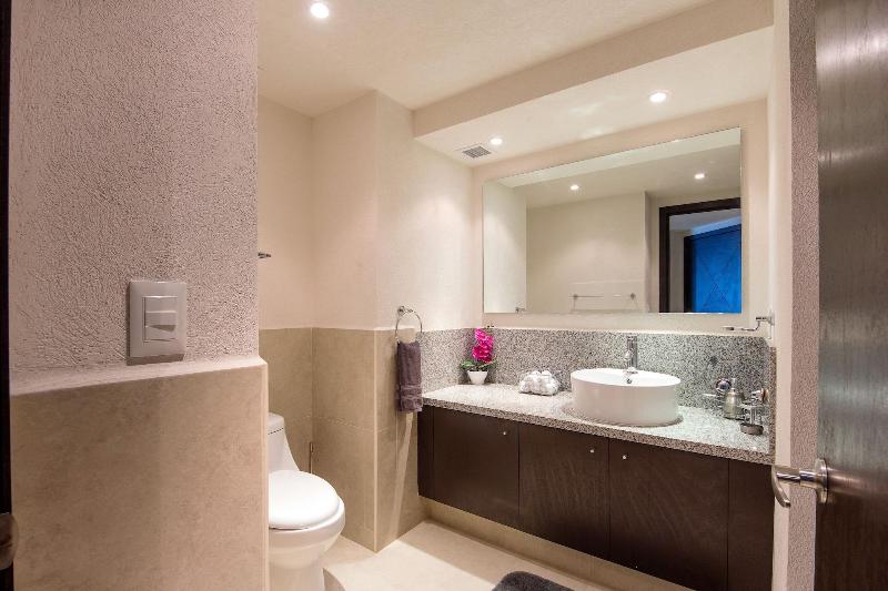 Grand Venetian Condominium image