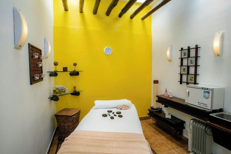 La Casa De Los Patios Hotel Spa image