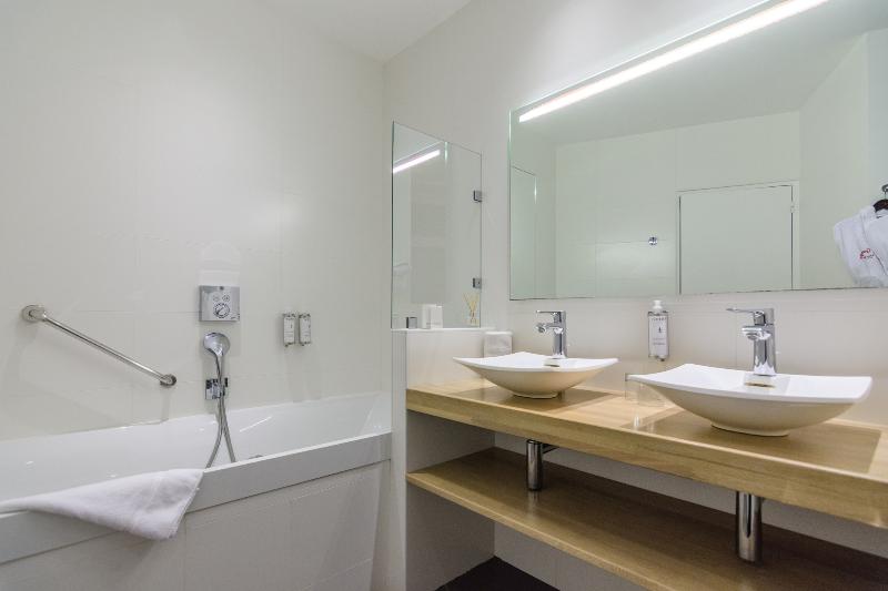 Quality Hotel Saint Georges image