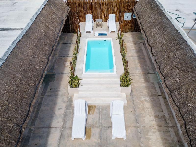 Hotel Pelicano — general view