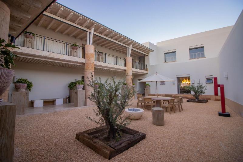 Hotel Vina Cola Parvada By Lumina image