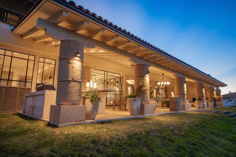 Hotel Vina Cola Parvada By Lumina image