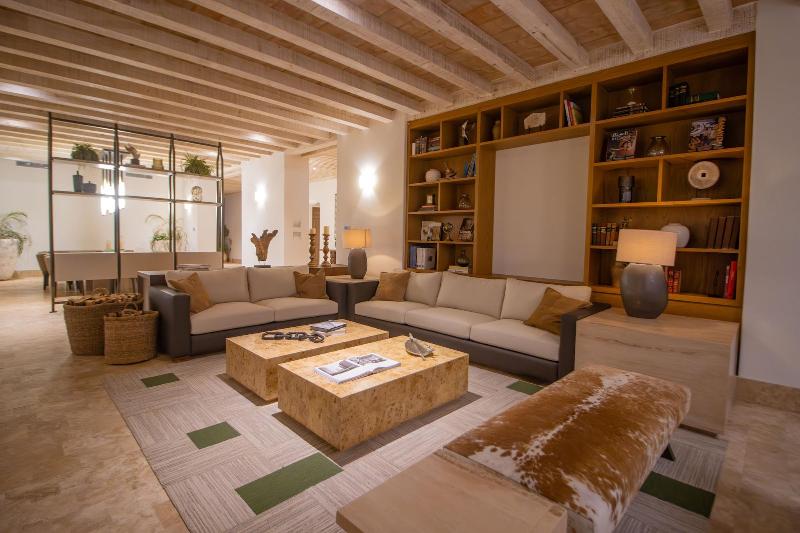 Hotel Vina Cola Parvada By Lumina image