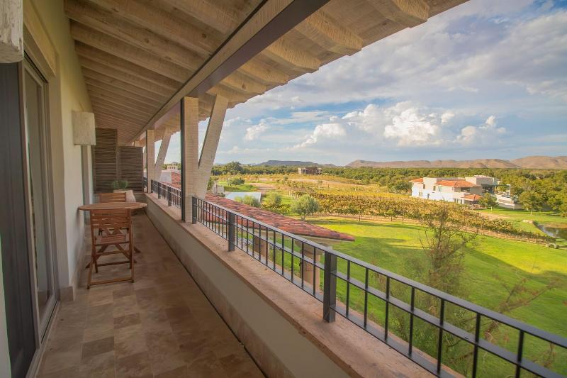Hotel Vina Cola Parvada By Lumina image