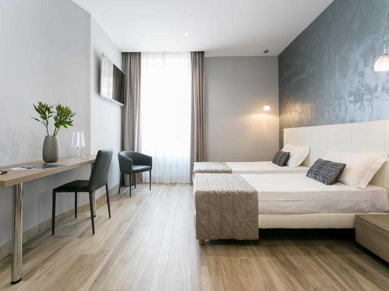 Aparthotel Durini image