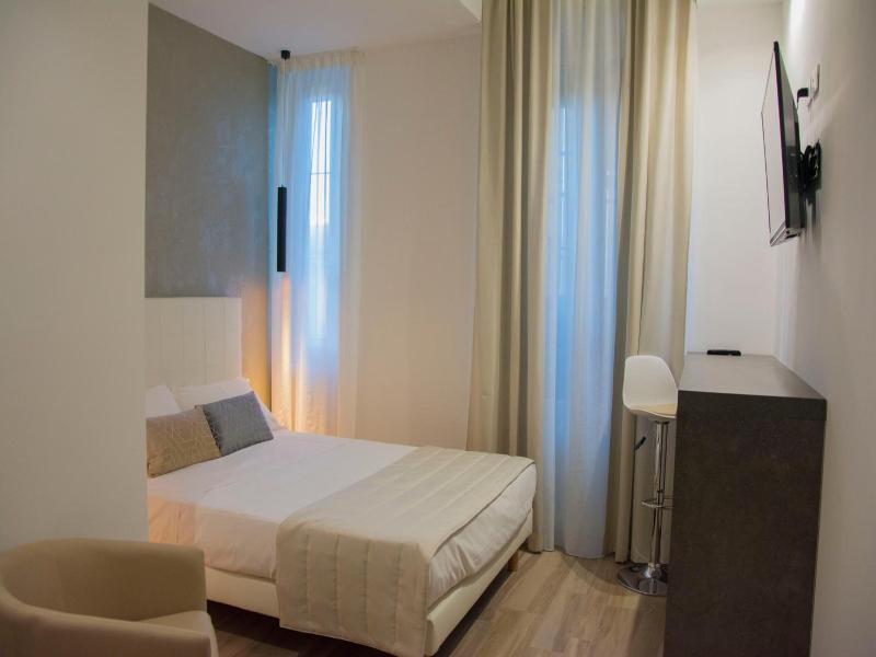 Aparthotel Durini image