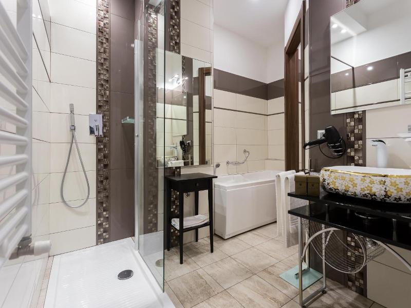 Aparthotel Durini image