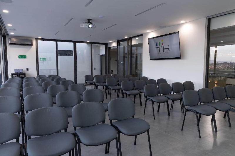 Th Hotel Vivienda image