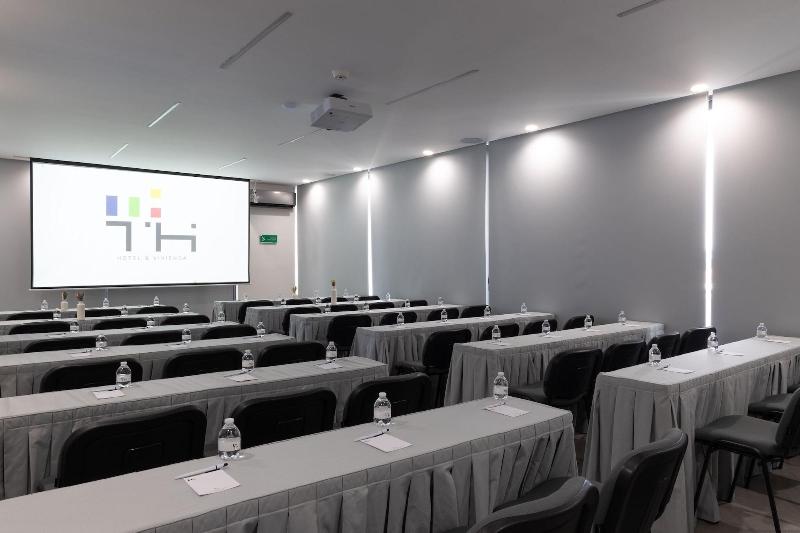 Th Hotel Vivienda image
