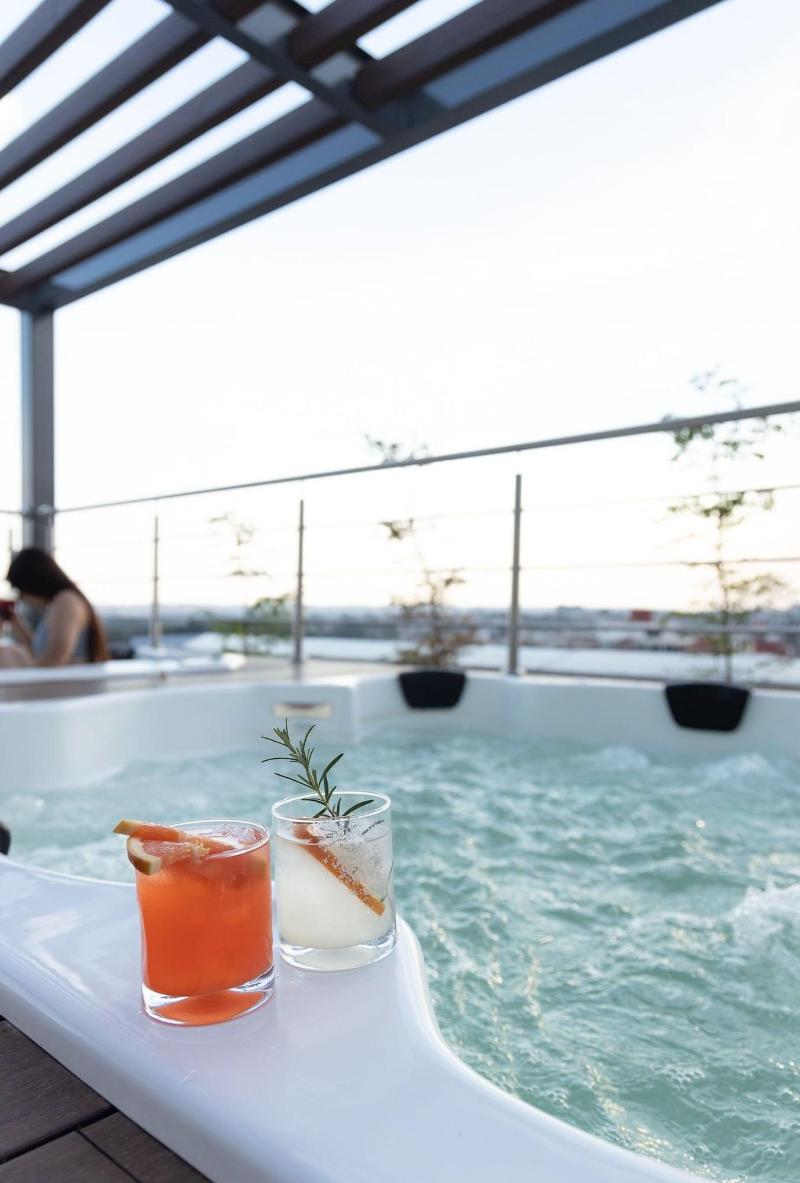 Th Hotel Vivienda image
