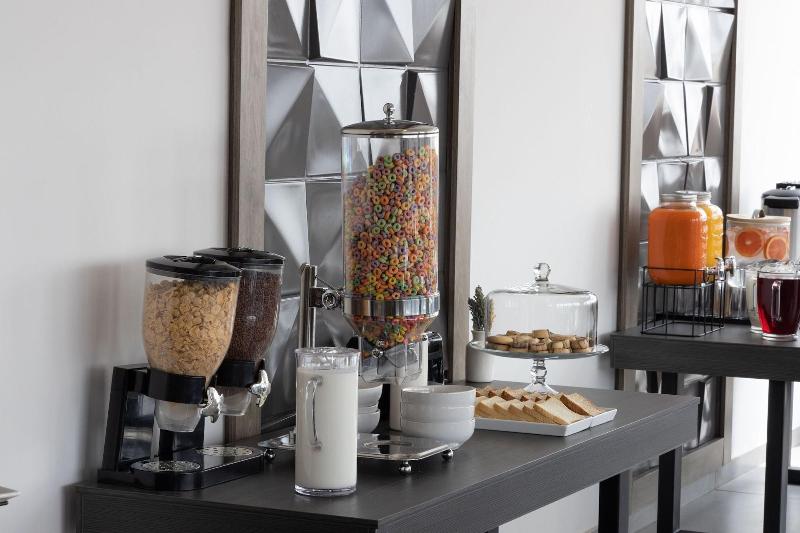 Th Hotel Vivienda image