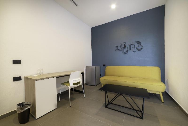Th Hotel Vivienda image
