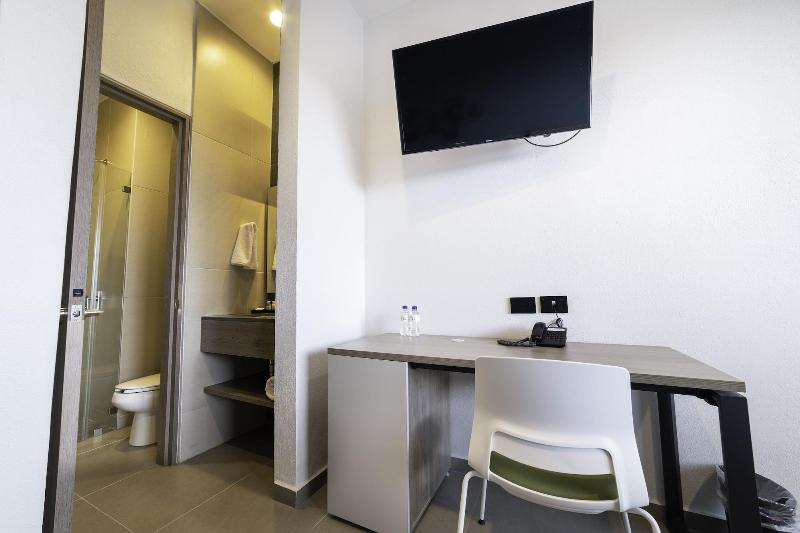 Th Hotel Vivienda image