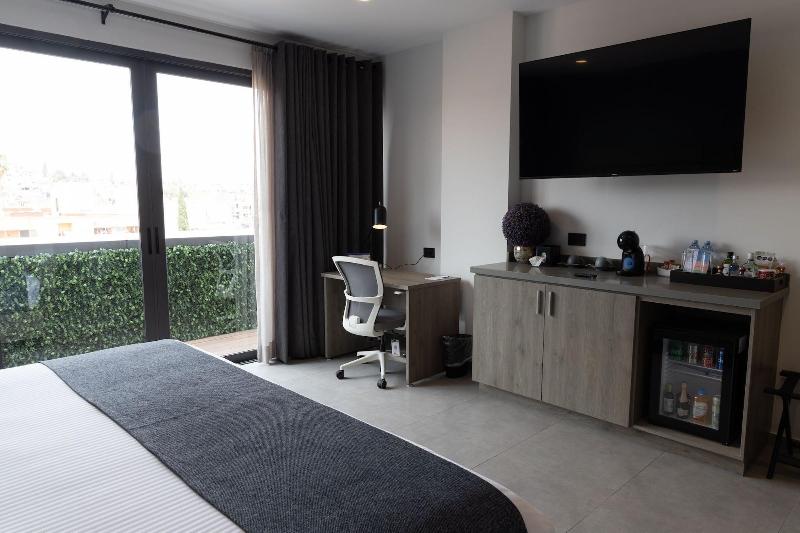Th Hotel Vivienda image