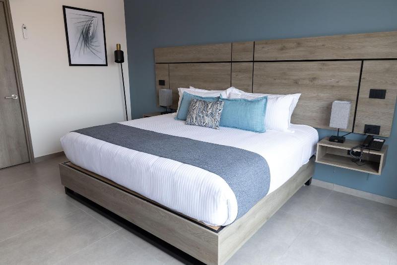 Th Hotel Vivienda image