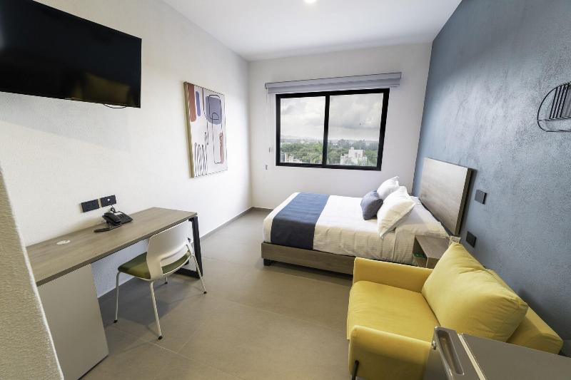 Th Hotel Vivienda image