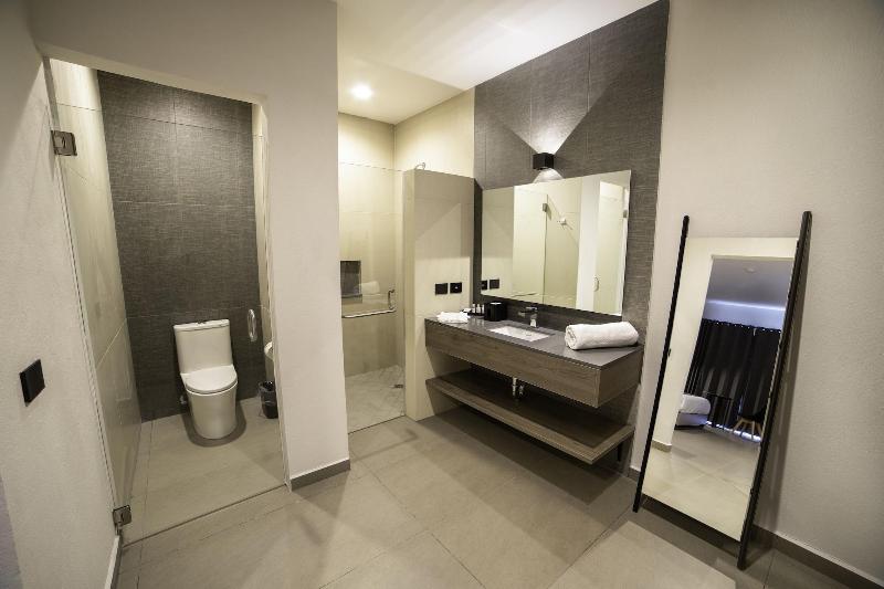 Th Hotel Vivienda image