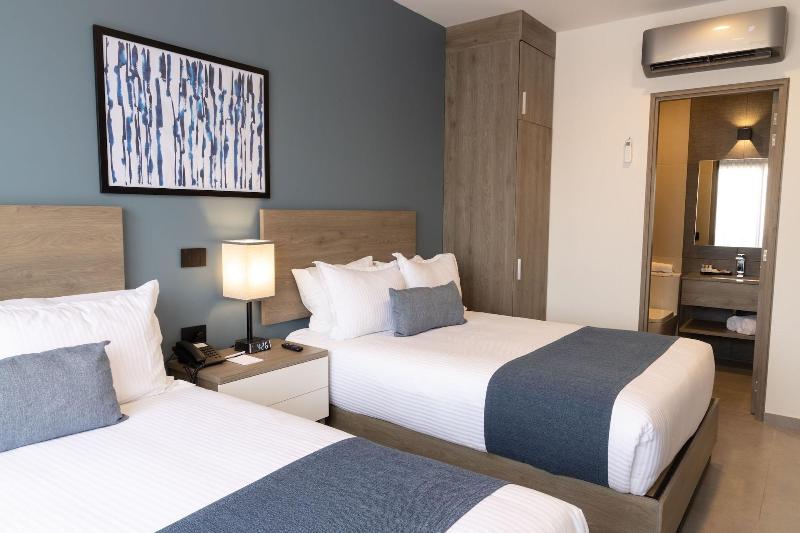 Th Hotel Vivienda image