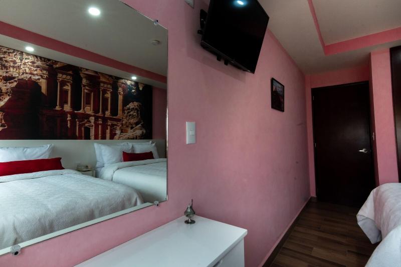 Hotel Boutique Mardeka 5