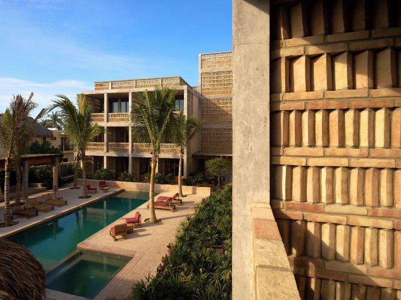 Hotel Humano