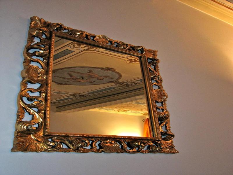 Parizzi Suites Restaurant image