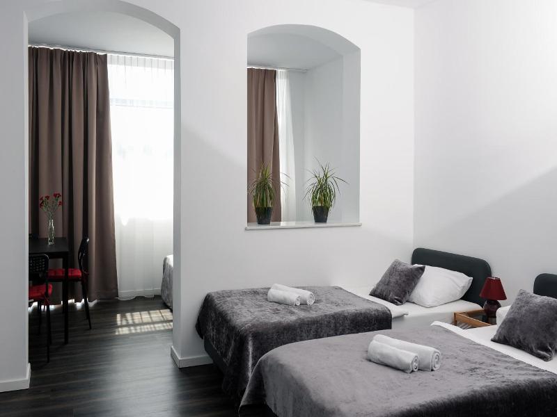 Aparthotel Lenau image