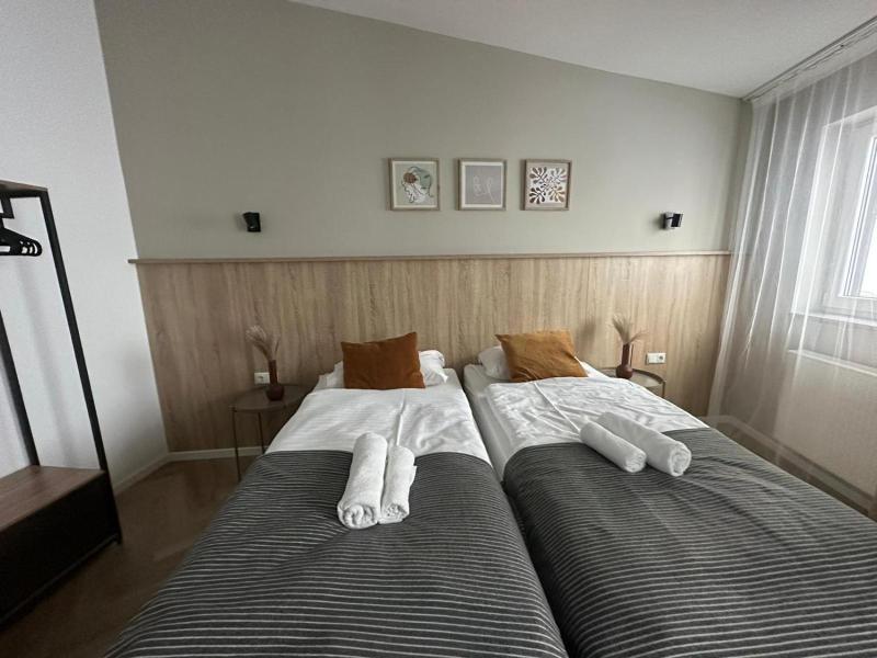 Aparthotel Lenau image