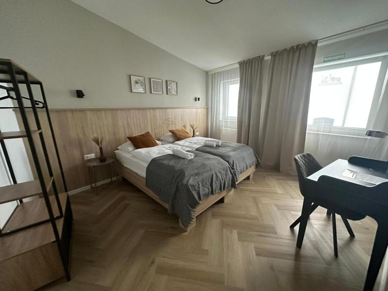 Aparthotel Lenau image