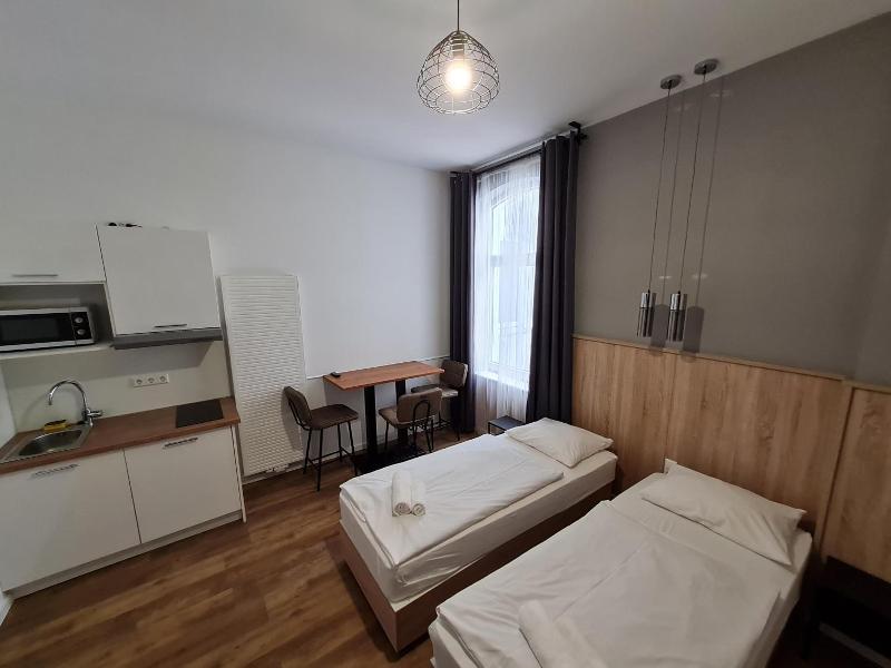 Aparthotel Lenau image