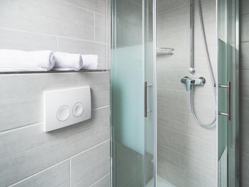 Aparthotel Lenau image