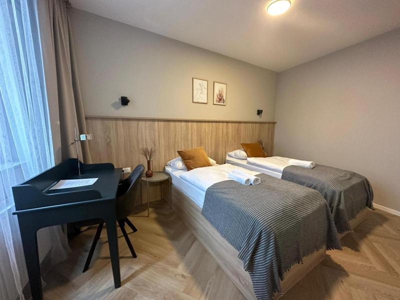 Aparthotel Lenau image